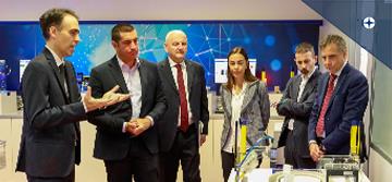 Il Presidente De Pascale e il Vicepresidente Colla in visita allo stabilimento Datalogic di Monte San Pietro: al centro innovazione e tecnologie AI per l’industria del futuro
